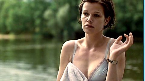 Pic: Mira Bartuschek in Ganz und gar (2003)