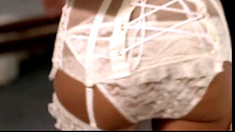 Pic: Beyoncé Knowles in Best Thing I Never Had (2011)