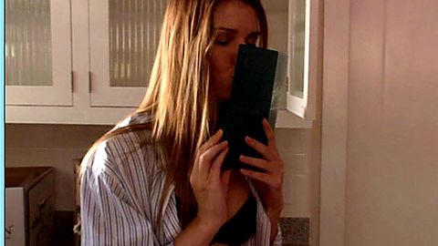 Pic: Ivana Miličević in Her Minor Thing (2005)