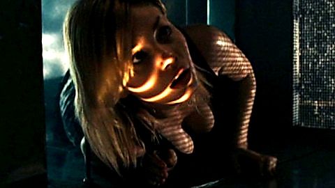 Pic: Elisha Cuthbert in Captivity (2007)