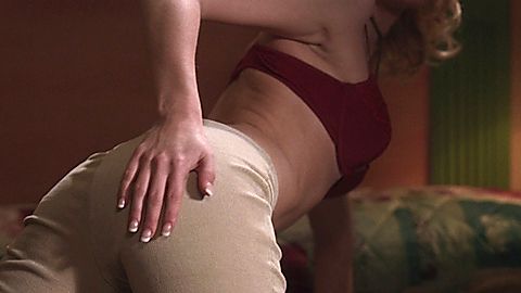 Pic: Elisha Cuthbert in The Girl Next Door (2004)