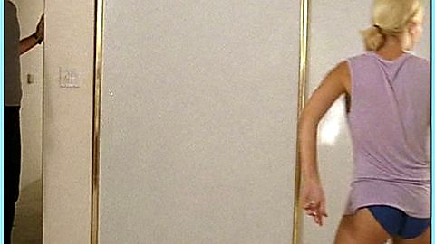 Pic: Elisha Cuthbert in 24 (2001)