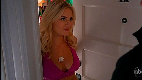 Pic: Elisha Cuthbert in Happy Endings (2011)