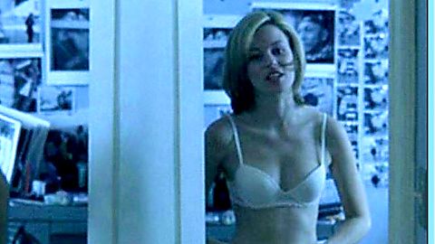 Pic: Elizabeth Banks in Heights (2005)