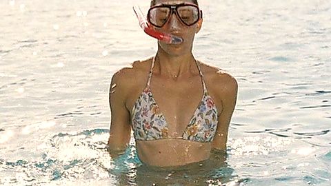 Pic: Elizabeth Banks in Swept Away (2002)