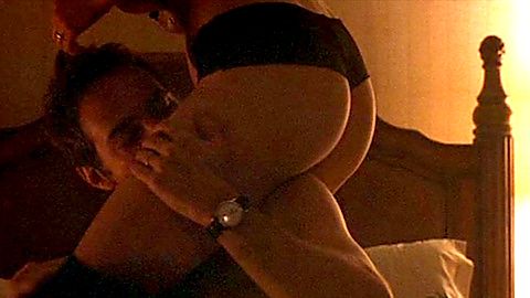 Pic: Elizabeth Banks in The Sisters (2005)