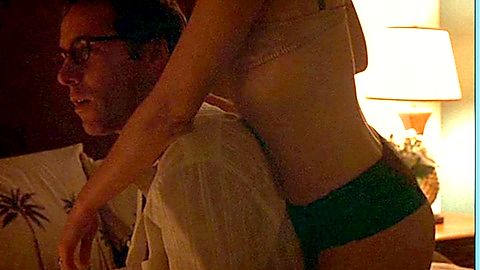 Pic: Elizabeth Banks in The Sisters (2005)