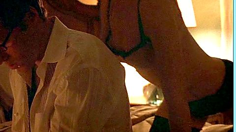 Pic: Elizabeth Banks in The Sisters (2005)