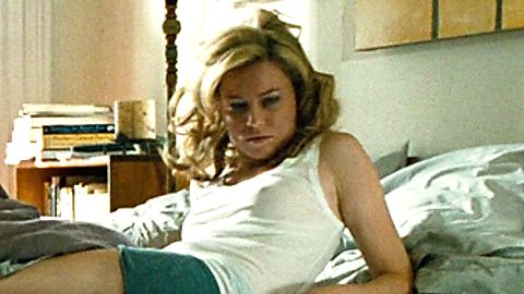 Pic: Elizabeth Banks in Man on a Ledge (2012)