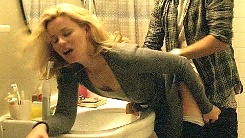 Pic: Elizabeth Banks in The Details (2012)