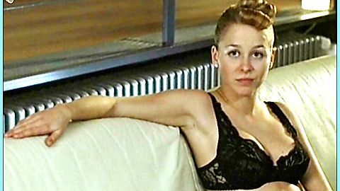 Pic: Jasmin Schwiers in Endlich Sex! (2004)