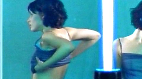 Pic: Marie Zielcke in Models (2000)