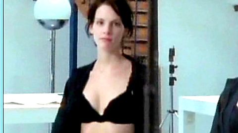 Pic: Marie Zielcke in Models (2000)