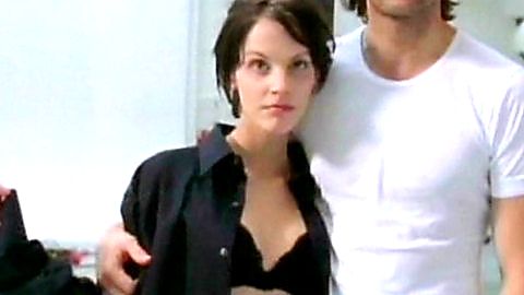 Pic: Marie Zielcke in Models (2000)