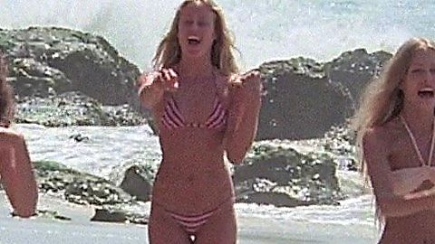 Pic: Lisa Reeves in The Pom Pom Girls (1976)
