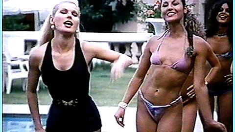 Pic: Amparo Grisales in Casa de muñecas para adultos (1987)