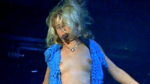 Pic: Tara Killian in Slaughter Studios (2002)