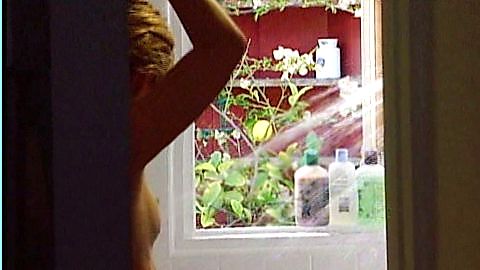 Pic: Laura Otis in Malibu Eyes (2004)