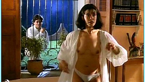 Pic: Arcelia Ramírez in En un claroscuro de la luna (1999)