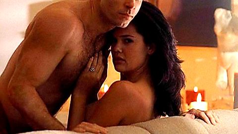 Pic: Elizabeth Lackey in CSI: Crime Scene Investigation (2000)