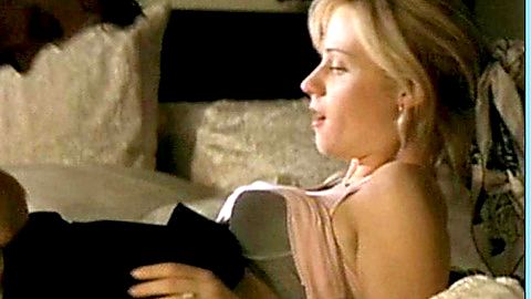 Pic: Zooey Deschanel in House Hunting (2003)