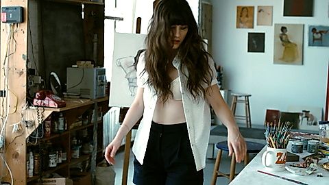Pic: Zooey Deschanel in Our Idiot Brother (2011)