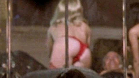 Pic: Victoria Bastel in Romeo Is Bleeding (1994)