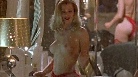 Pic: Victoria Bastel in Romeo Is Bleeding (1994)
