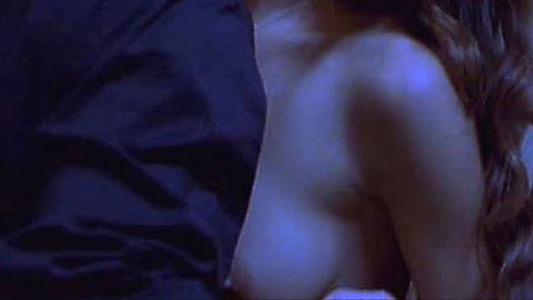 Pic: Summer Altice in Chromiumblue.com (2002)