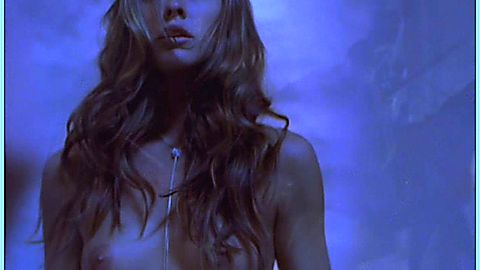 Pic: Summer Altice in Chromiumblue.com (2002)