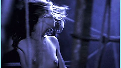 Pic: Summer Altice in Chromiumblue.com (2002)