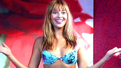 Pic: Laura Osswald in Schulmädchen (2002)