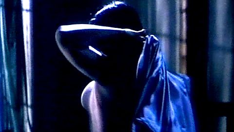 Pic: Ara Mina in Nag-aapoy na laman (2000)