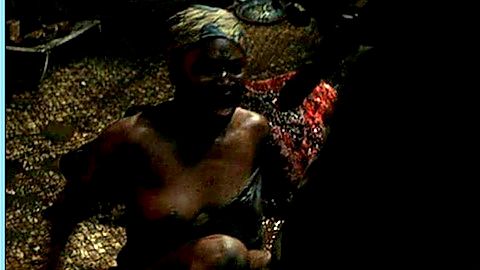 Pic: Allison Dean in Tears of the Sun (2003)