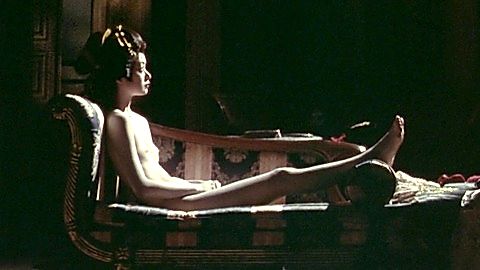 Pic: Kirina Mano in 8 ½ Women (1999)