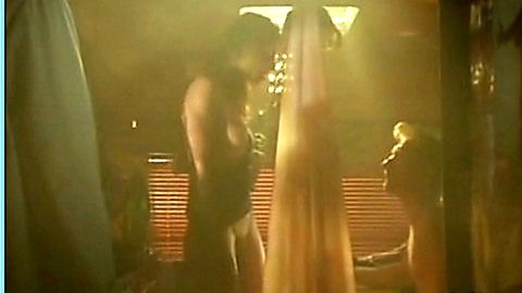 Pic: Jule Böwe in Ganz unten, ganz oben (1999)