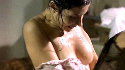 Pic: Chiara Muti in Rosa e Cornelia (2000)