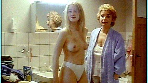 Pic: Trine Dyrholm in Springflod (1990)