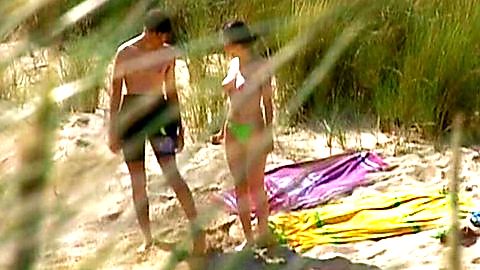 Pic: Emeline Becuwe in L' Amour au soleil (2003)