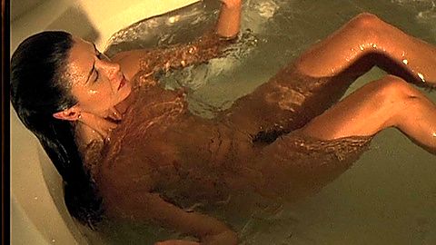 Pic: Lara Daans in King of Sorrow (2006)