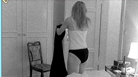 Pic: Lisa Potthoff in Nocturne (2004)