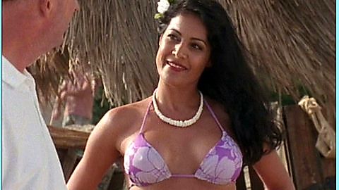 Pic: Janice Montelione in Son of the Beach (2000)