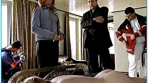 Pic: Giulia Siegel in Die Singlefalle - Liebesspiele bis in den Tod (1999)