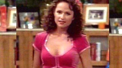 Pic: Jean Louisa Kelly in Yes, Dear