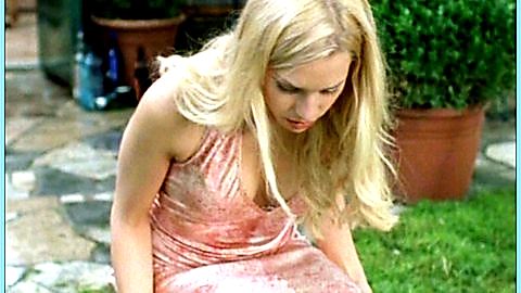 Pic: Julia Dietze in Mädchen Nr. 1 (2003)