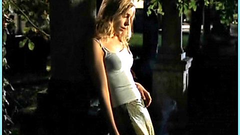Pic: Julia Dietze in Die Stimmen (2003)