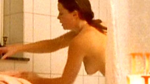 Pic: Annette Frier in Post Mortem (1997)