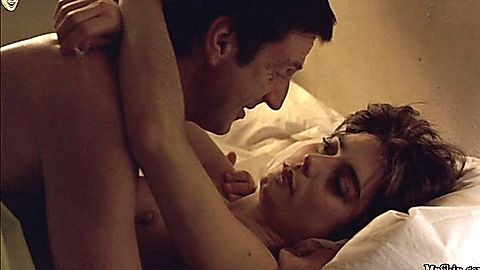 Pic: Liza Walker in Mauvaise passe (1999)