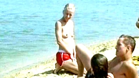 Pic: Beatrice Manowski in Und tschüss! (1995)
