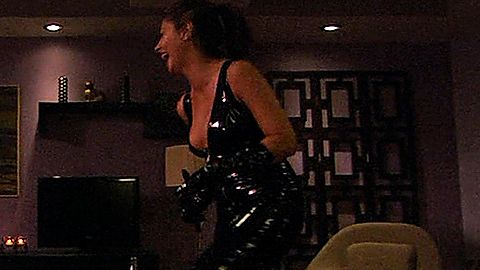 Pic: Callie Thorne in Rescue Me (2004)
